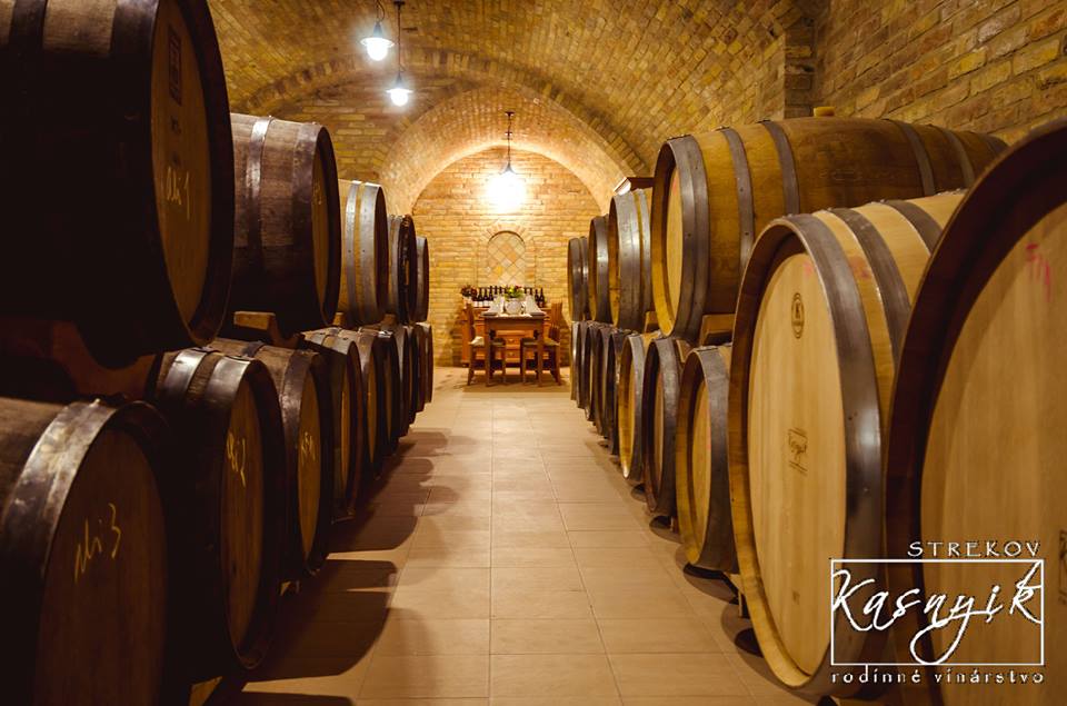 Kasnyik Rodinné Vinárstvo Strekov, možnosť ochutnávok