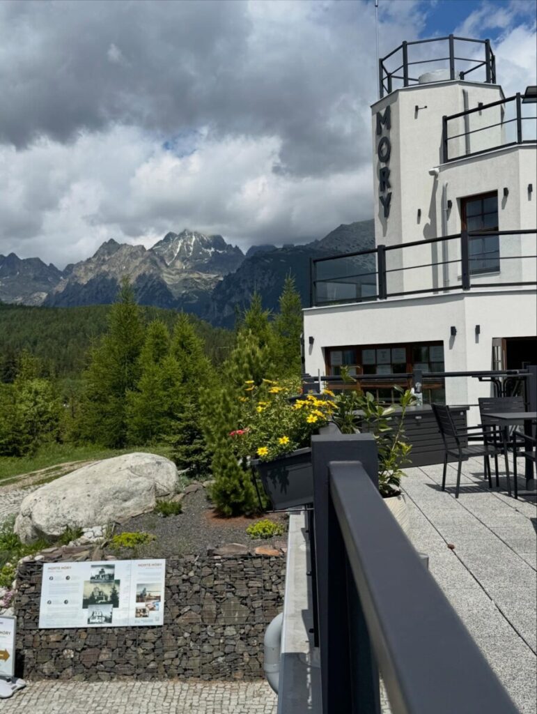 Monte Móry Café: Káva s panorámou Tatier a príbehom, ktorý siaha do roku 1905
